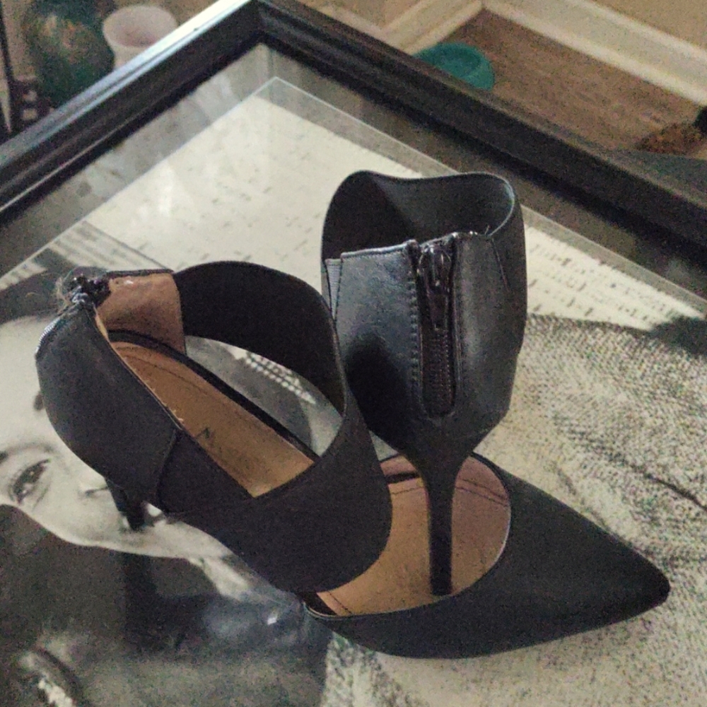 Leather shoes